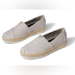 NWT Toms Womens Alpargata Platform Espadrille Cloud Canvas size 7